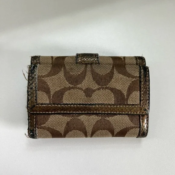 SOLD!❌ - Coach Brown Signature Buckle Flap Compact Wallet - Picture 8 of 9